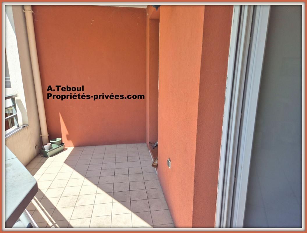APPARTEMENT T2 DE 52M² SUR VILLEURBANNE LA DOUA, AVEC BALCON