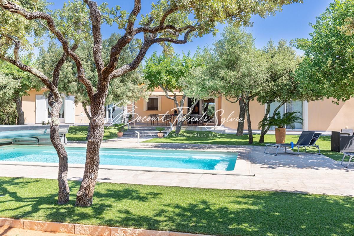 A VOIR ! Propriété sur St Didier 178 m2 sur 3250 m2 avec piscine HYPER CALME