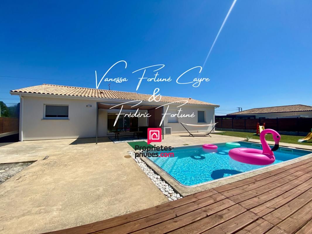 Maison Saint Romain La Virvee 6 pièce(s) 123.5 m2