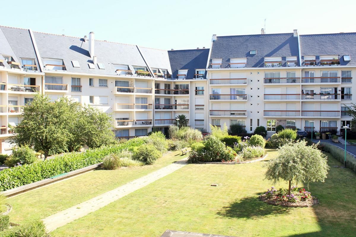 Appartement T3 Centre ville Résidence recherchée et entretenue. Place de parking en sous sol