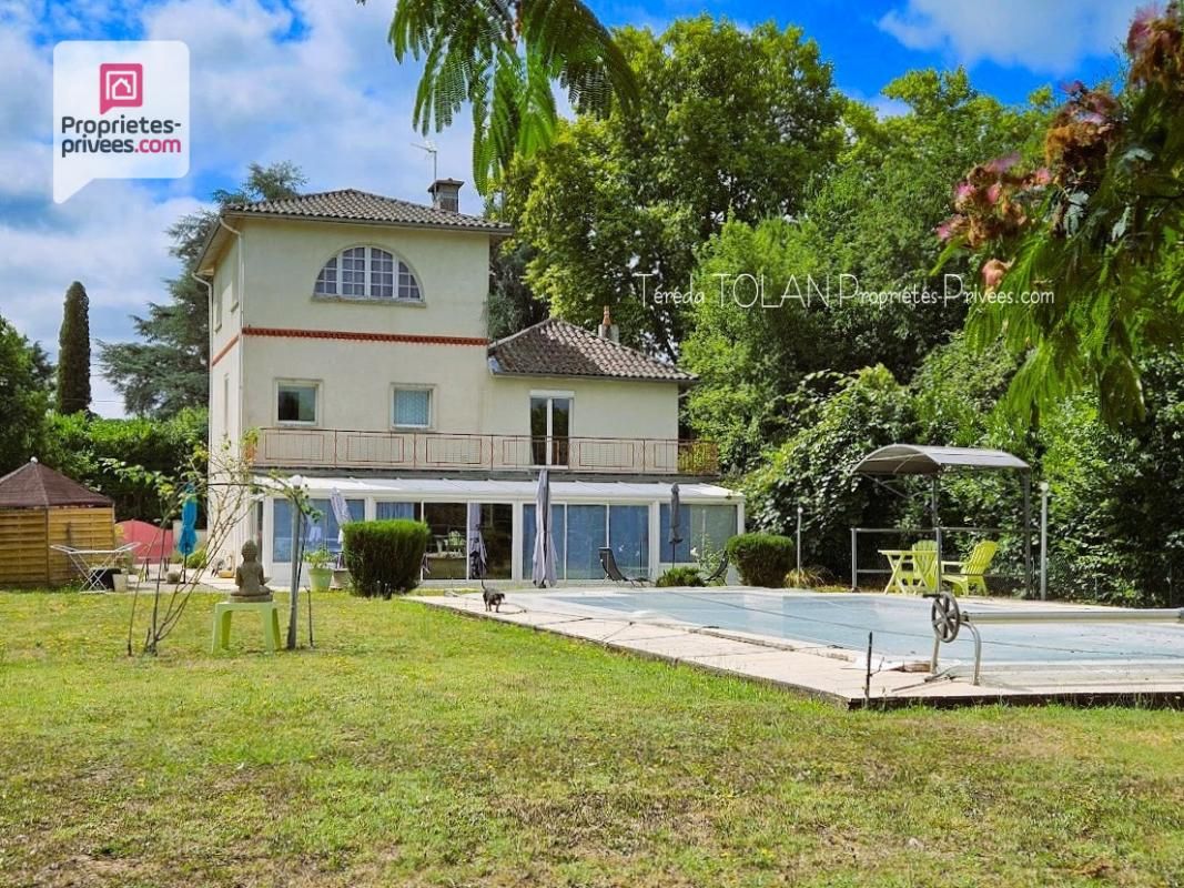 Grand Villeneuvois, Maison en pierre 8 pièce(s) 350 m² - Parc