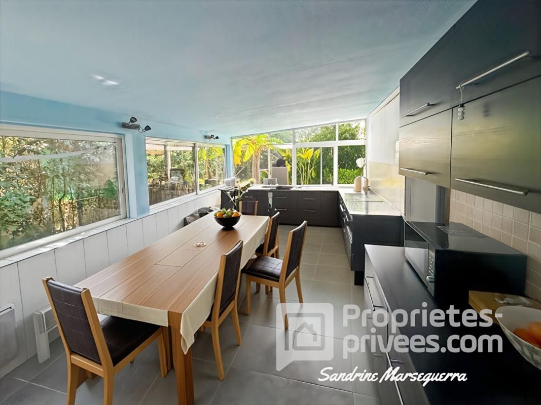 Maison individuelle 6 pièces sur 800m² de terrain plat