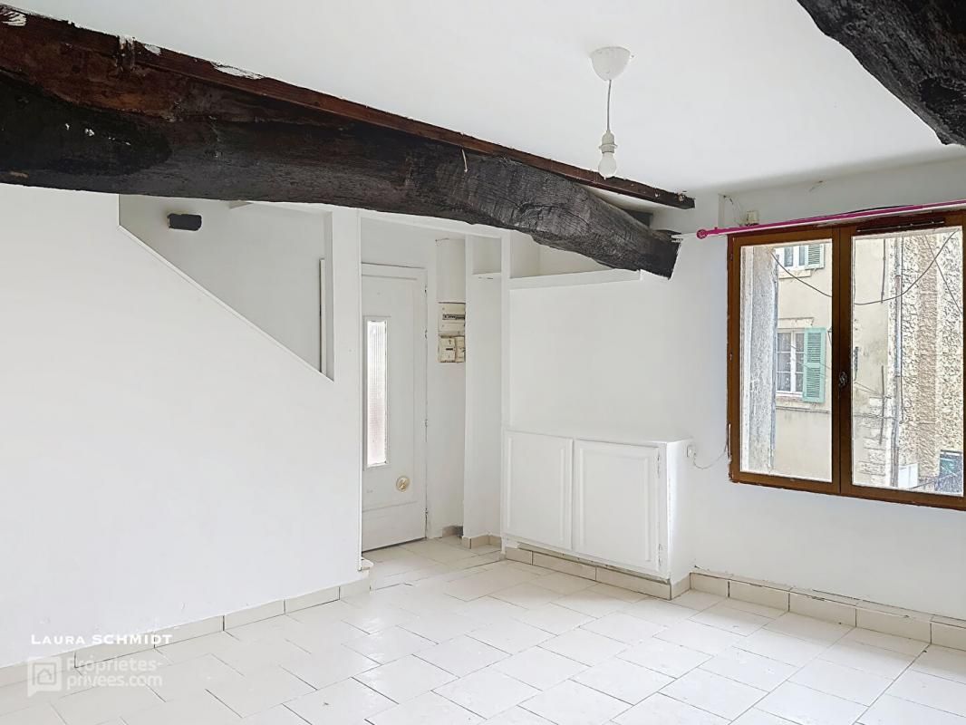 Bras Appartement T3 refait d'environ 63 m2