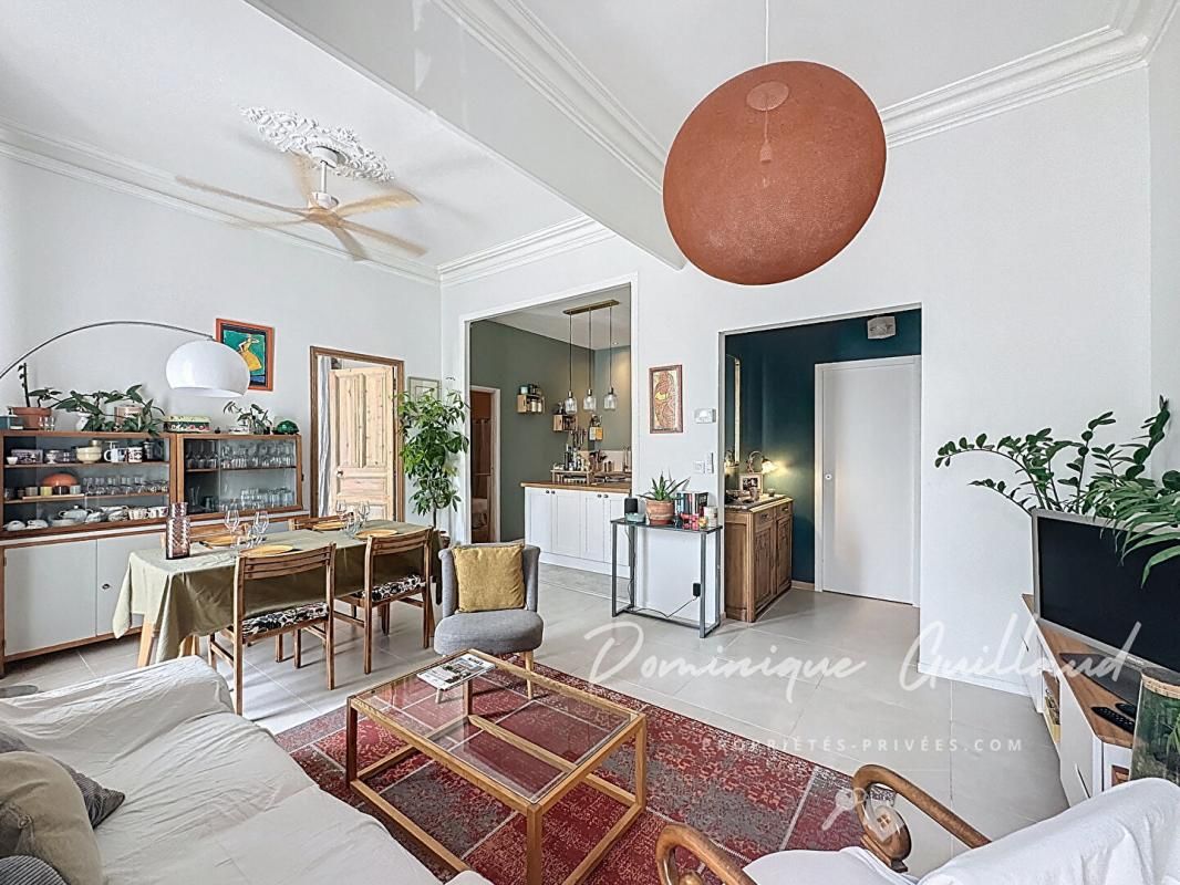 A vendre Nîmes -Rue de la biche