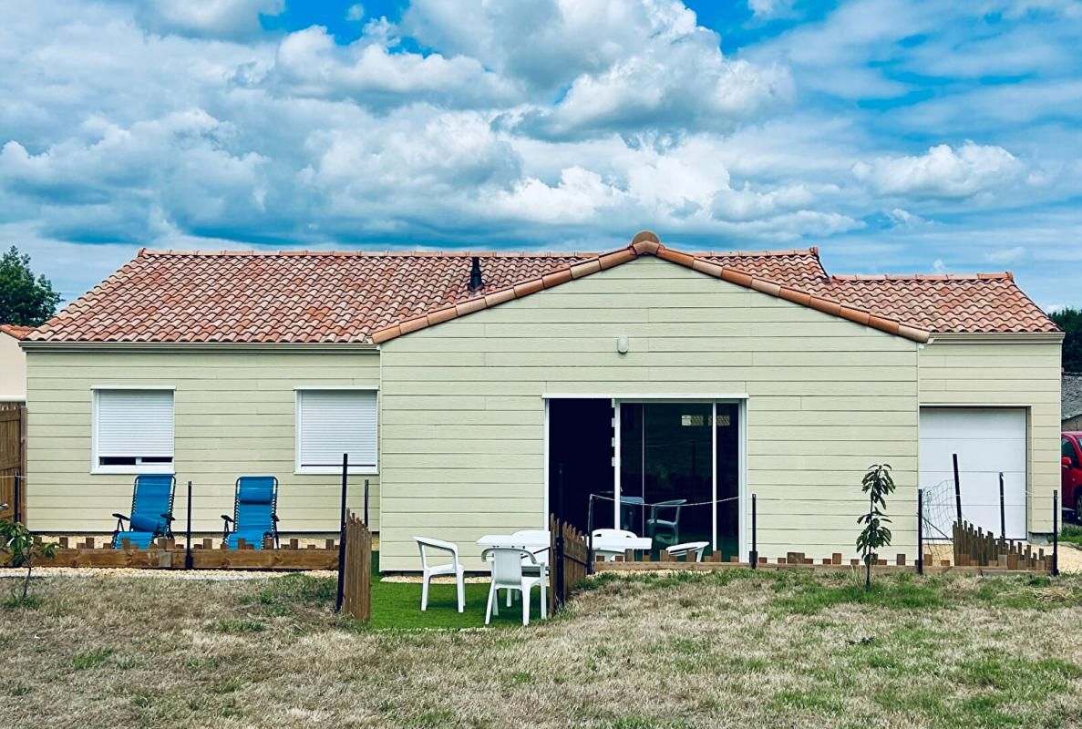 Maison contemporaine à Rouans (135M2- Terrain de 787M2)