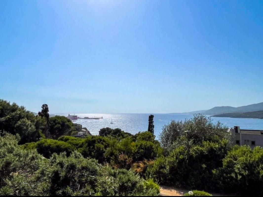 Propriano, appartement de grand standing Propriano 4 pièce(s) 119.43 m2 terrasse vue mer garage