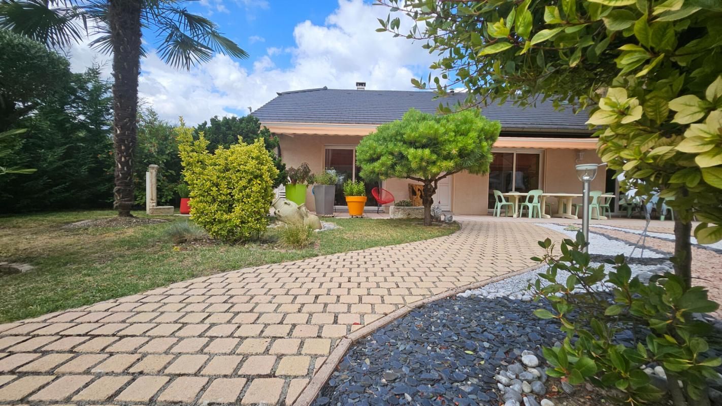 Maison individuelle 7P 181 m² SAINT-JEOIRE-PRIEURE (73190)