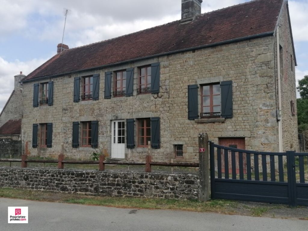 SAINTE MARIE LA ROBERT (61320) proche CARROUGES, Presbytère 150 m2 environ , 7 pièces, 5 chambres, PRIX 90990 honoraires 7,05% à la charge de l'acquéreur soit 85000 hors honoraires