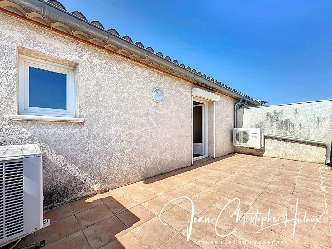 30000 NIMES - Maison de village 4 pièces de 90 m2 avec terrasse et garage