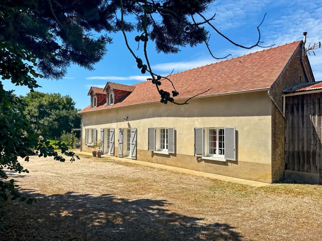 Maison Cheville 6 pièce(s) 150 m2