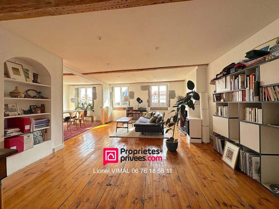 Appartement 4 pièces ( 3 ch ) 130 m2