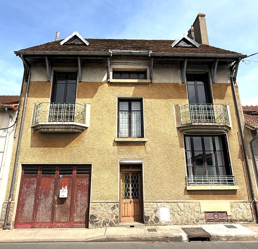 Maison Yzeure 6 pièce(s) 163 m2