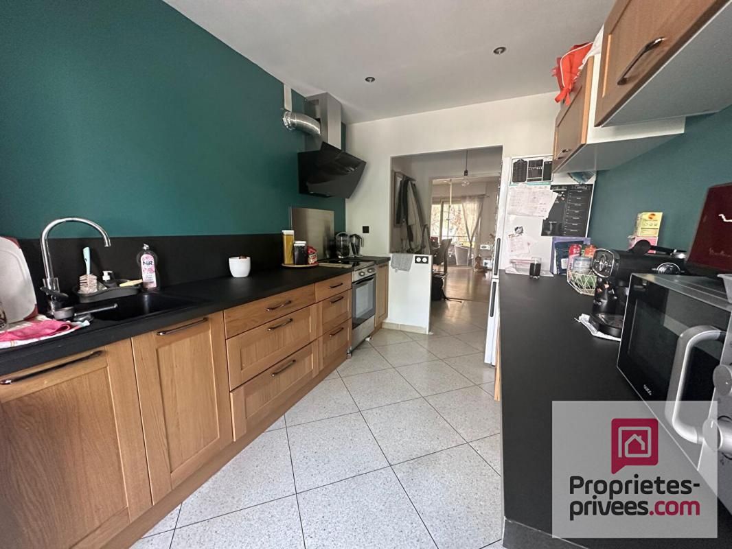 Appartement 4 pièces 86 m2 avec balcons et parking