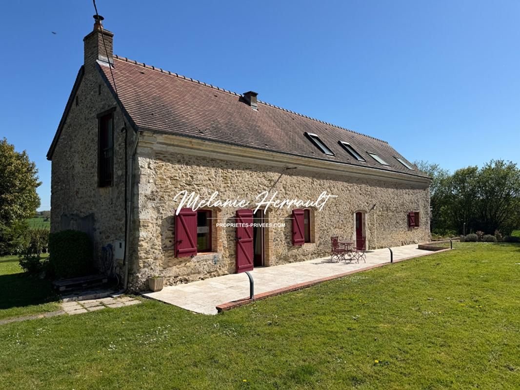 Maison ancienne rénovée - 6 pièces - Parigné-l'Évêque (72)