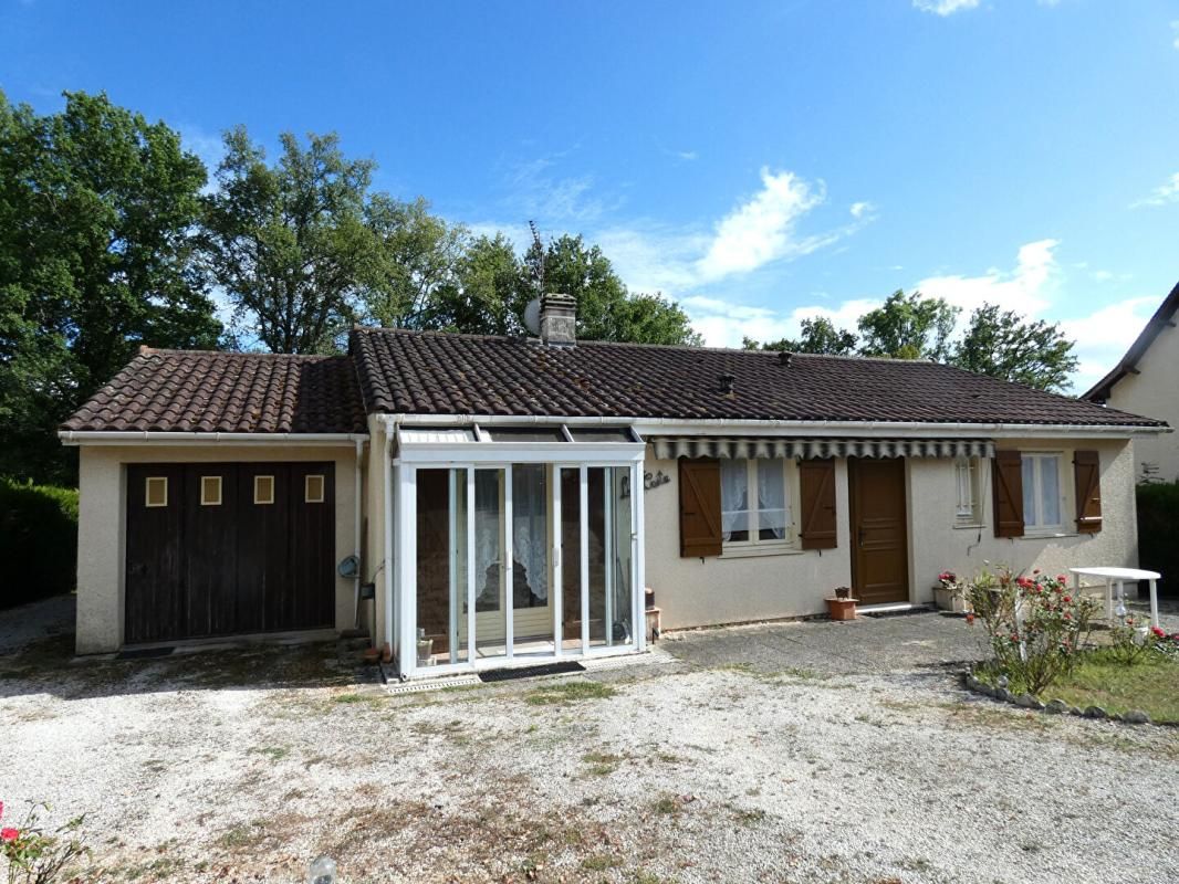 Maison de plain-pied 98 m2 / 3 chambres / garage / jardin 1120m²