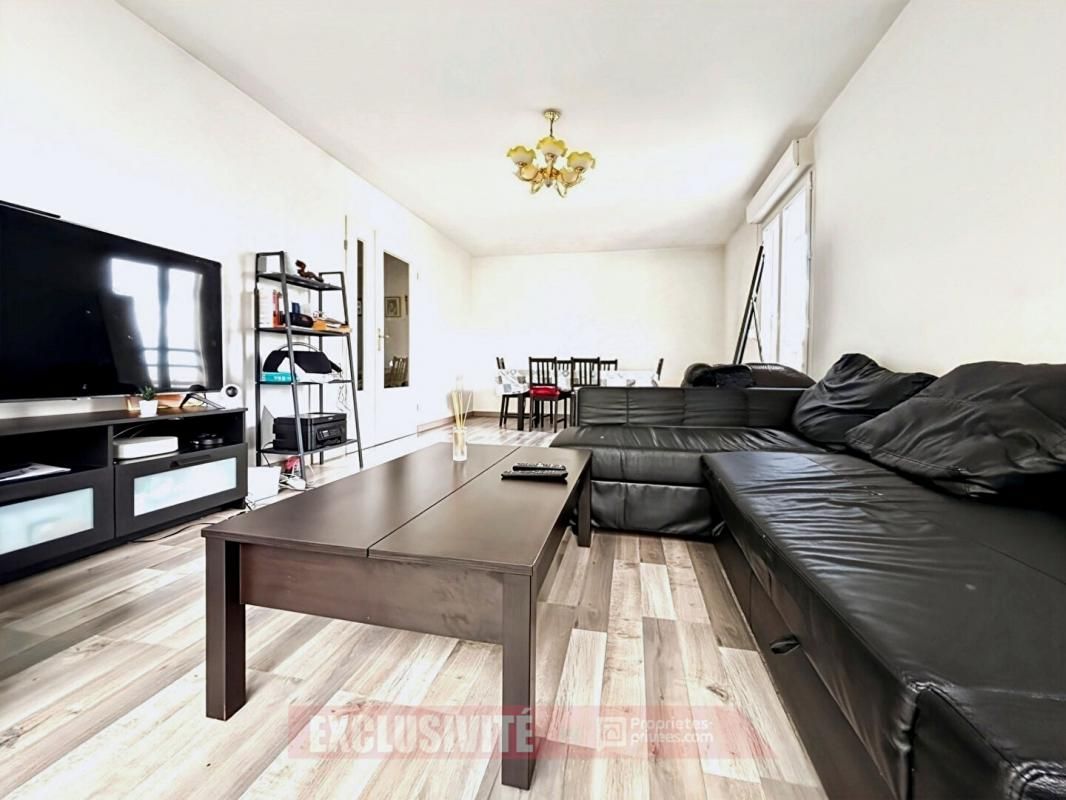 Appartement 3 pièces de 64 m² avec balcon et parking  Résidence de standing à Noisy-le-Grand (93160)