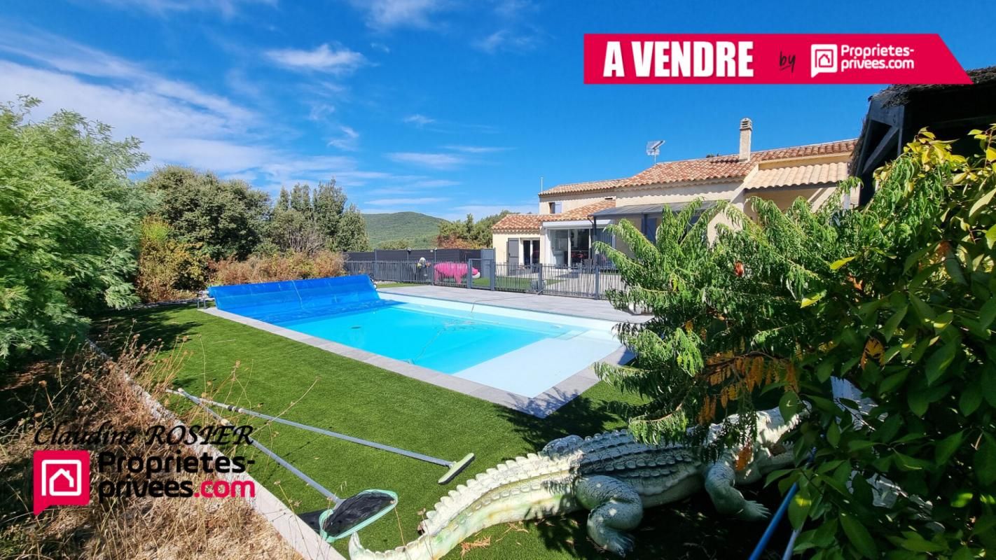 Flassans Sur Issole villa 7 pièces 6 chambres 184 m2 piscine