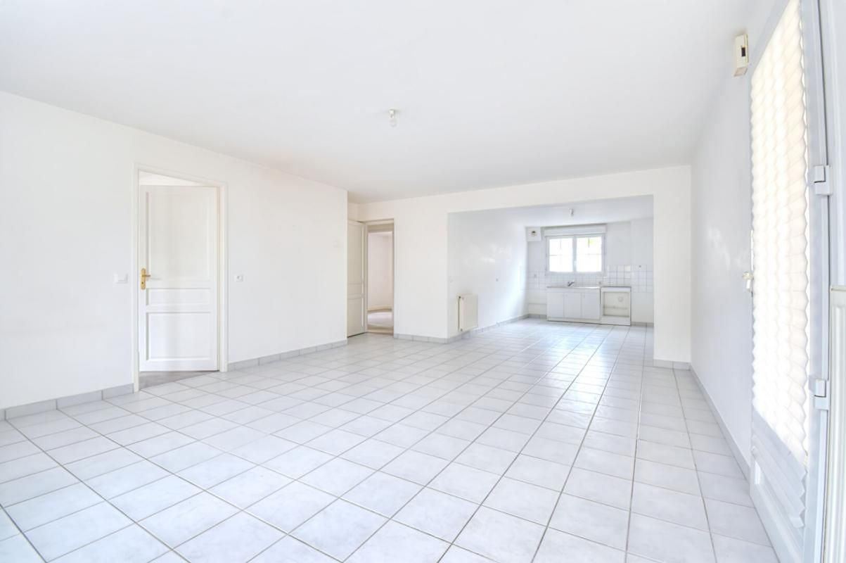 VENTE T4, 80 m² avec parking, à 500 m des commodités et 700 m plage, Perros-Guirec (22700)