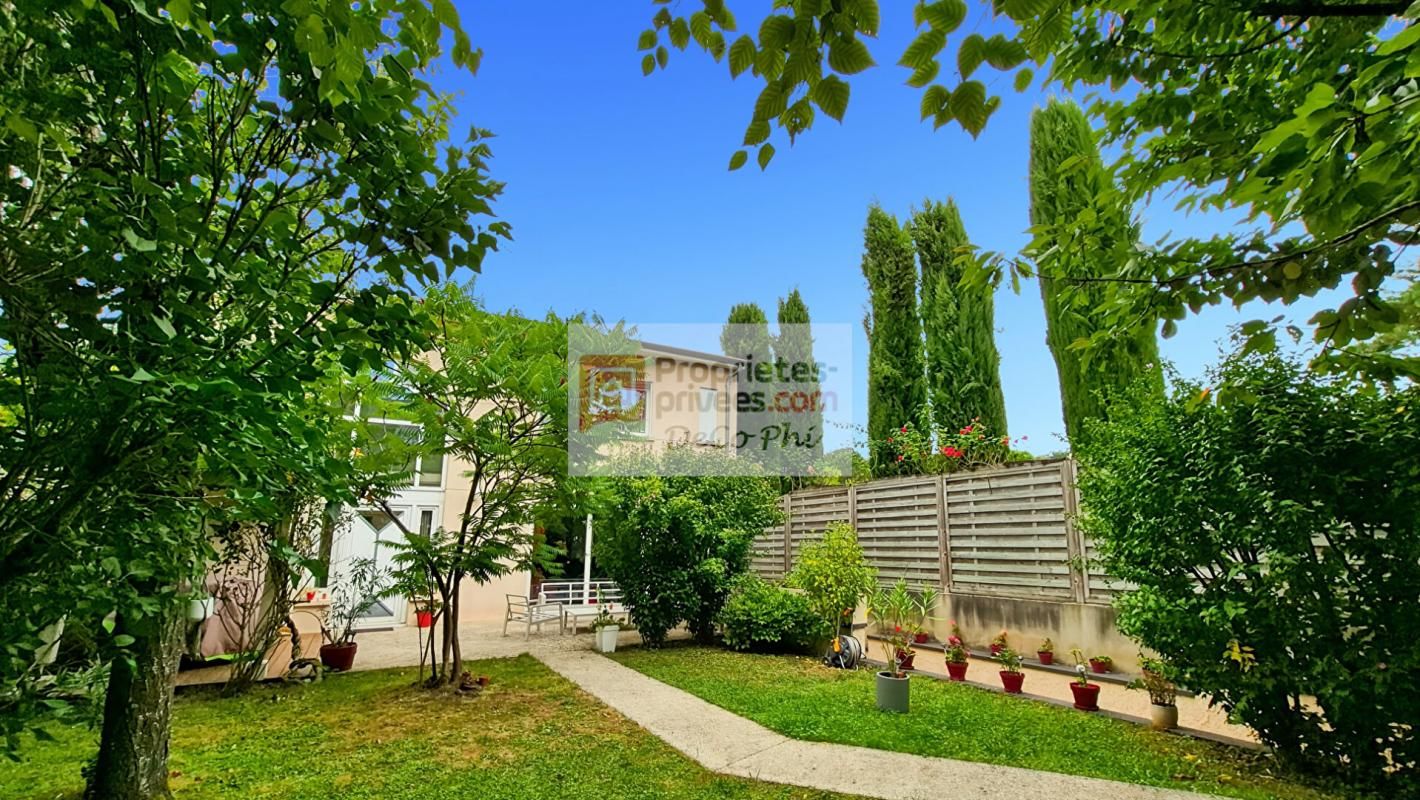 Maison lumineuse et calme 5 pièces 127 m2 Chaville DPE 'C'