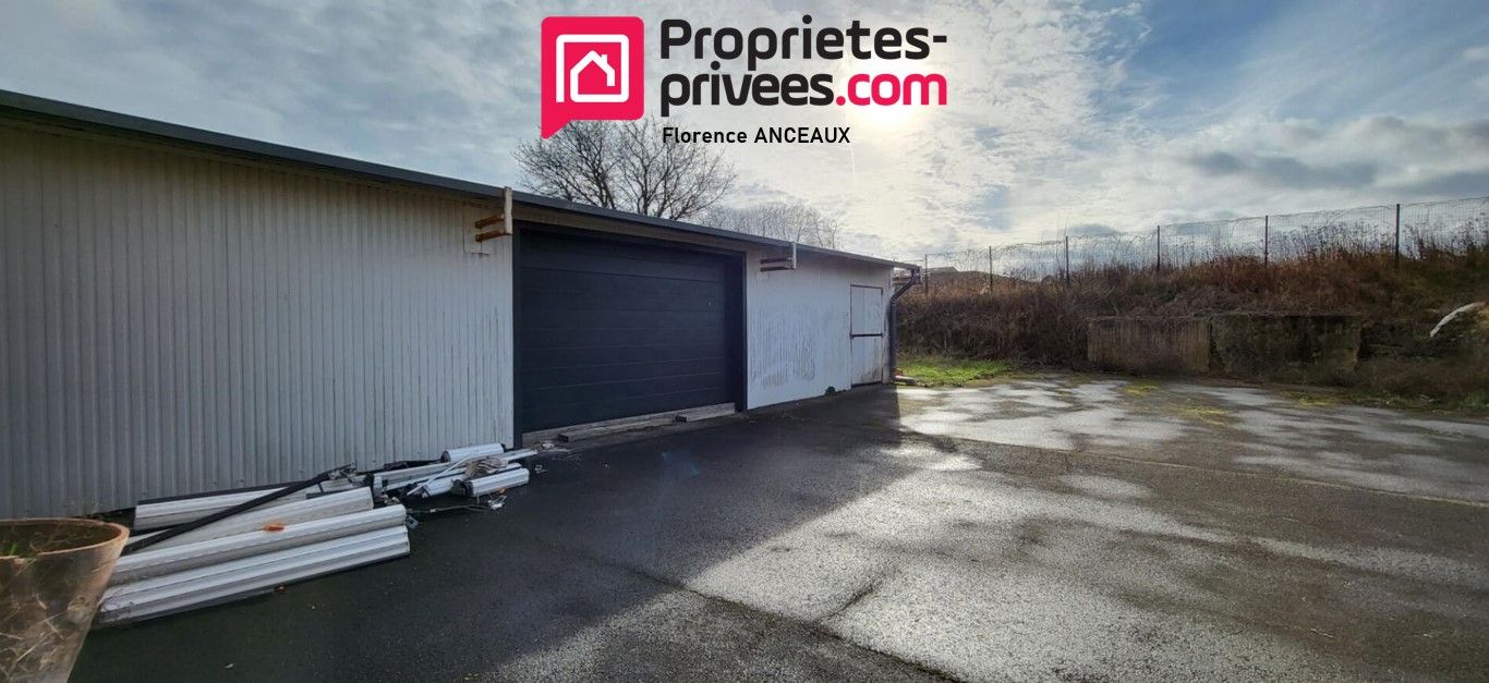 ENSEMBLE IMMOBILIER AVEC 2 BATIMENTS PROFESSIONNELS ET UNE MAISON