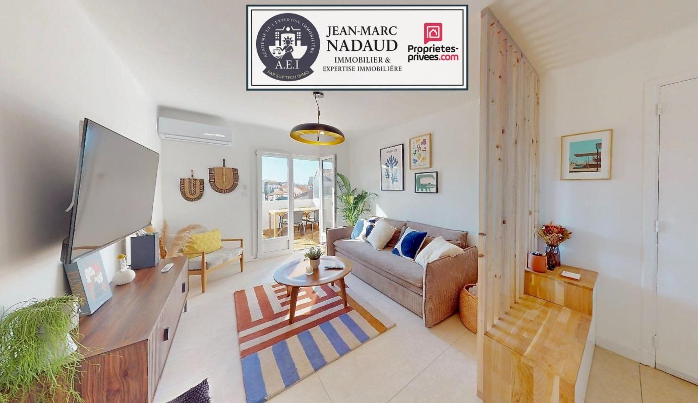 Appartement T3 centre-ville, entièrement rénové, dernier étage traversant, vue dégagée