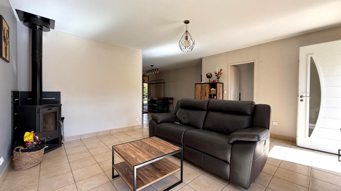 Maison à Saint Nauphary 82370 -T 6 110 m2 avec piscine