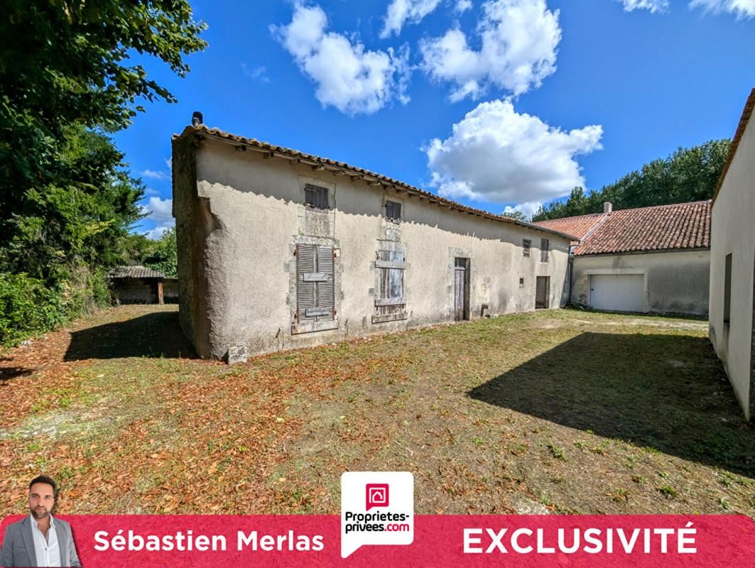 Maison à rénover de 4 pièces + garage