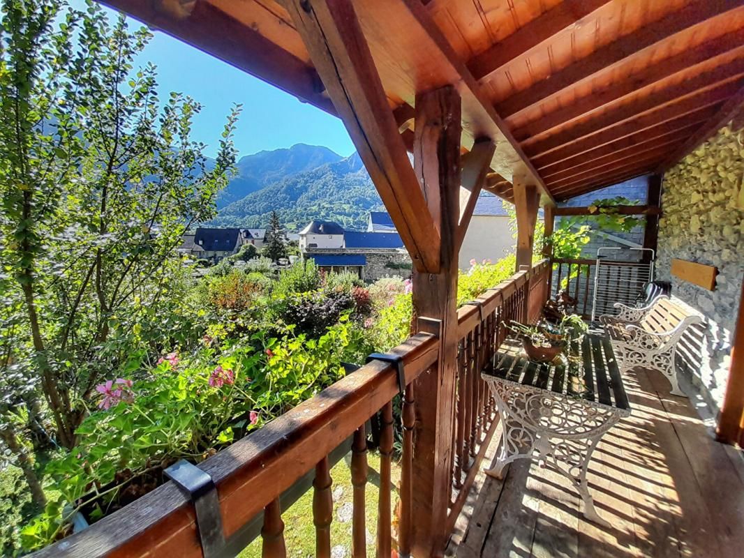 Maison de caractère de 198 m², face aux montagnes