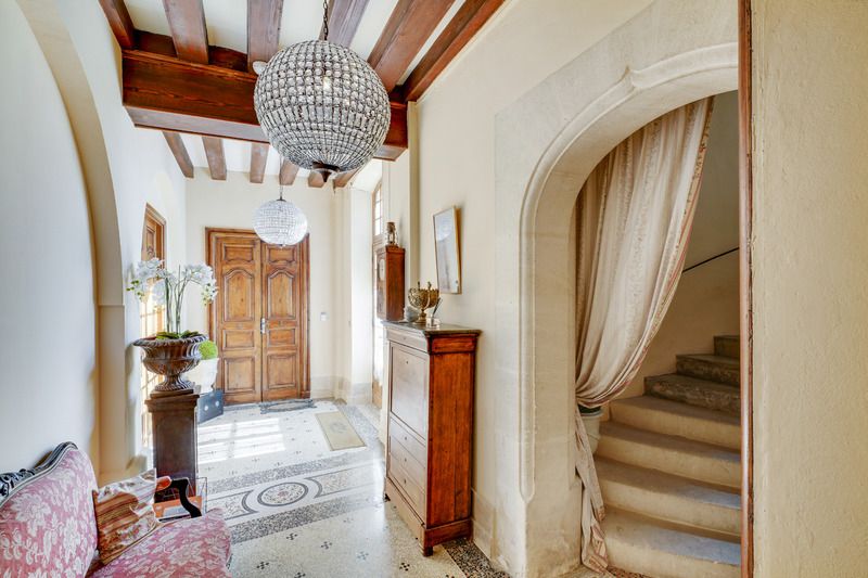 LE PONTET - MURS LOUES, ENSEMBLE DE BUREAUX 151 m²                             310 000