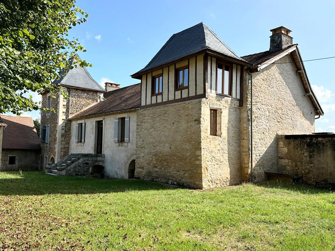 MAISONS
