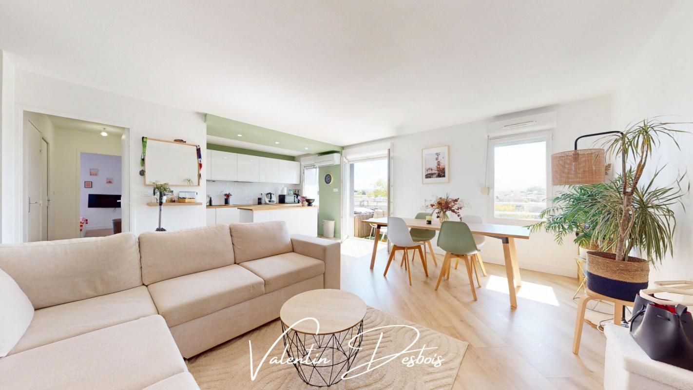 CARCASSONNE - APPARTEMENT T3 - 3e ETAGE