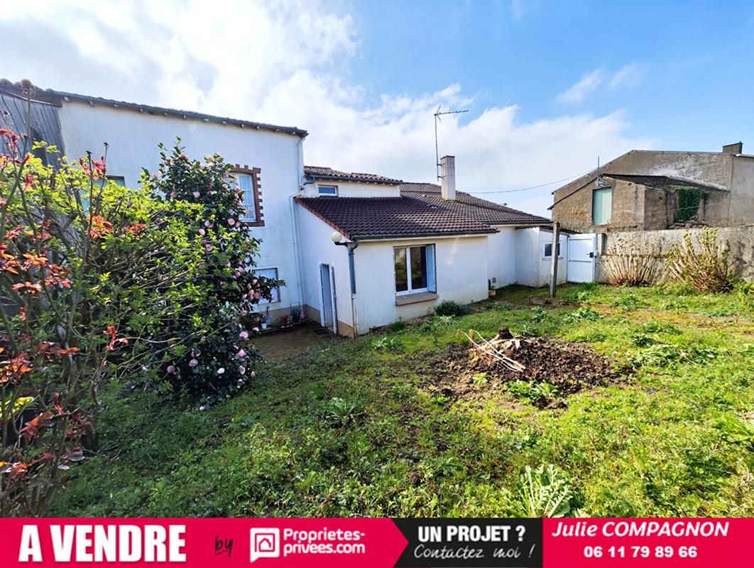 SOUS OFFRE D'ACHAT ! MAISON 5 CHAMBRES - TERRAIN- GARAGES ET DEPENDANCES
