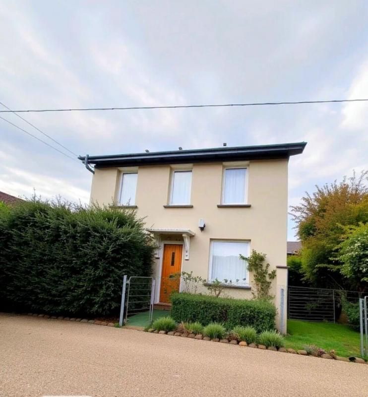 Grande maison avec potentiel ? idéal famille ou projet locatif à La Tour-du-Pin