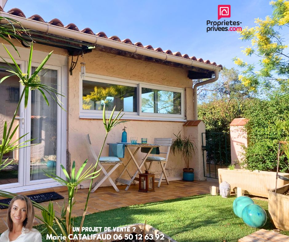 Très beau RDJ d'environ 77m² proche de la mer !