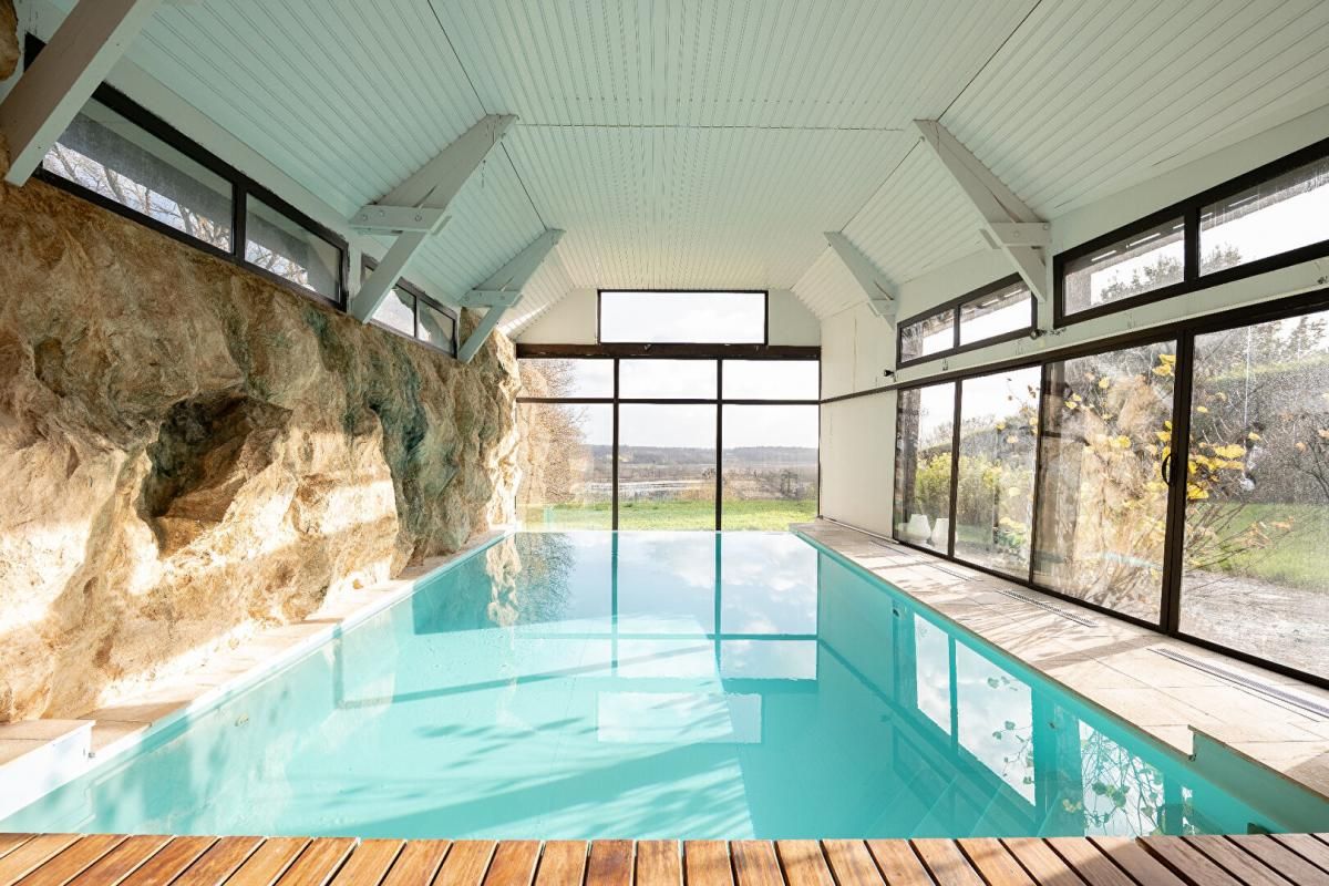 LIEUX UNIQUES ® PROPRIETES PRIVEES PROPOSE SUPERBE MAISON CONTEMPORAINE AUX GROUETS DE 258 M² AVEC TERRAIN DE 4700 M²