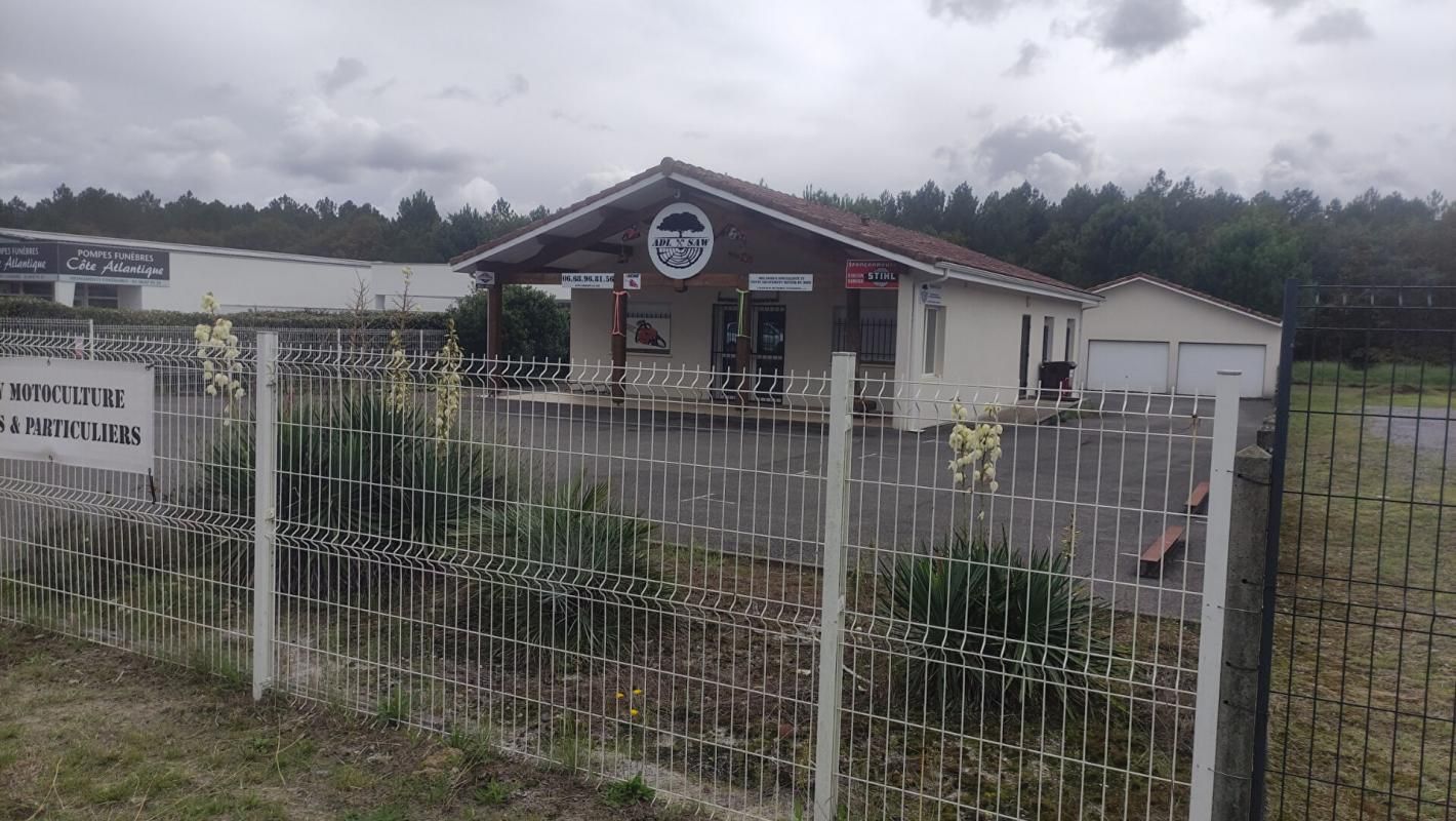 MORCENX LA NOUVELLE - MURS COMMERCIAUX LIBRES 115 m²