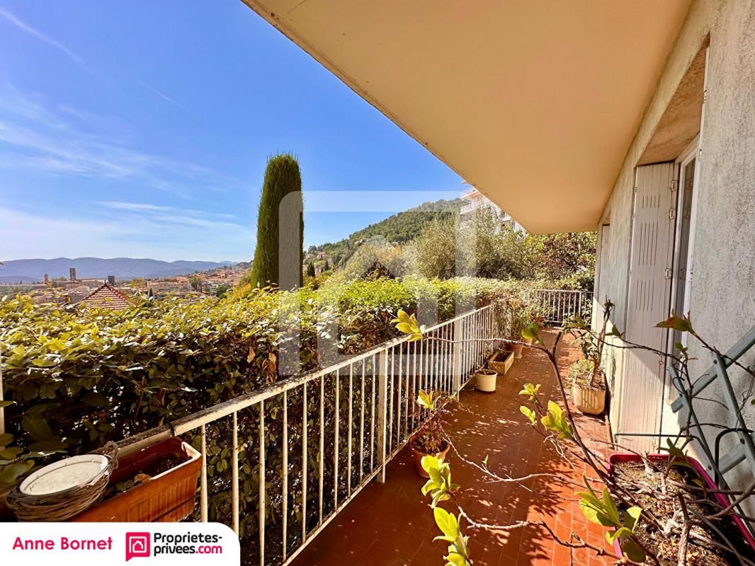 GRASSE - Appartement 5 pièces 92 m2 avec parking privatif et cave