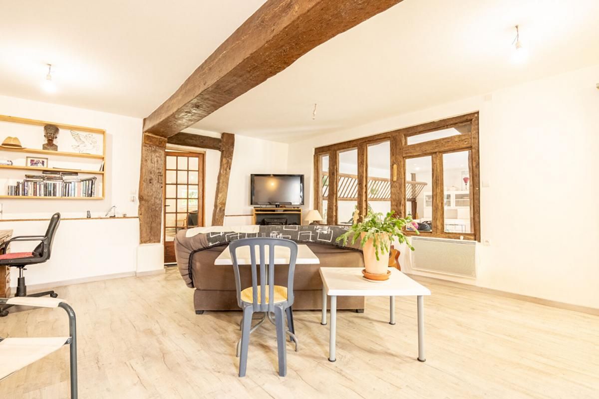 LIEUX UNIQUES ® PROPRIÉTÉS PRIVÉES PROPOSE MAISON DE CAMPAGNE DE 144 M² SUR UN TERRAIN DE 3980 M² ET SITUEE A SAINT-AVIT