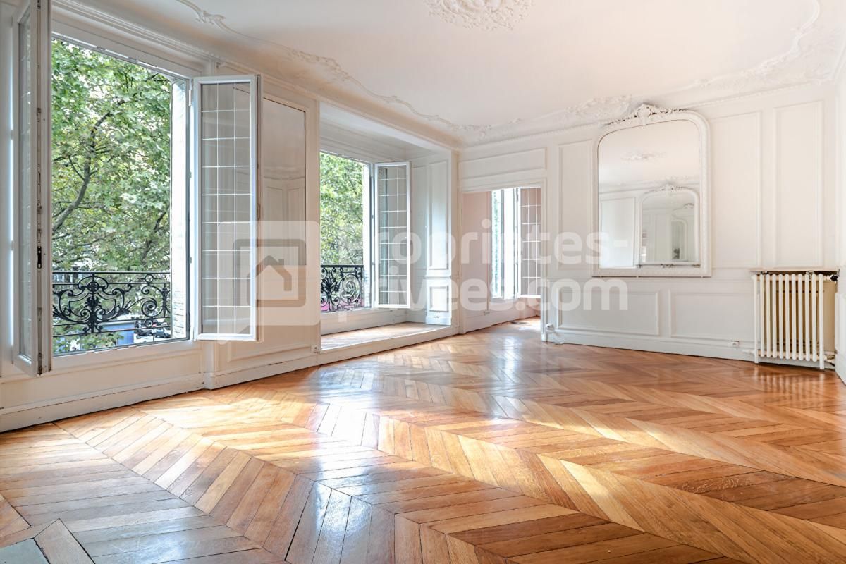Haussmannien de 140 m² avec terrasse de 34 m², à deux pas de Montmartre