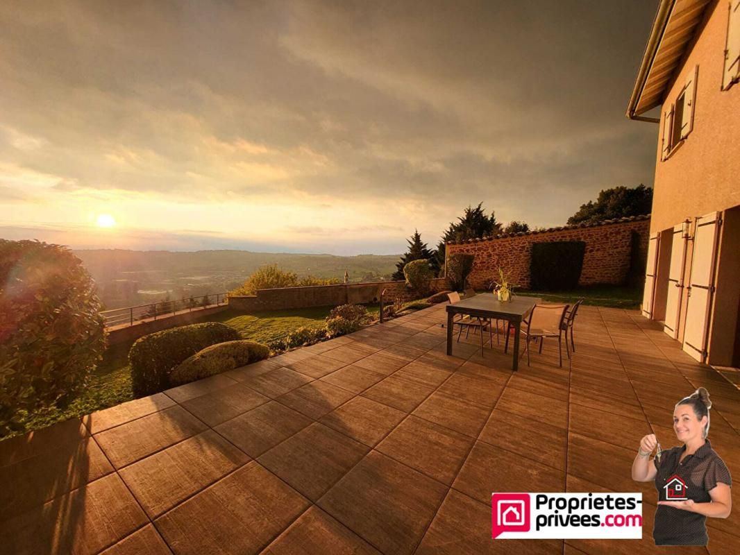 Maison Bourg De Thizy 4 pièce(s) 111 m2