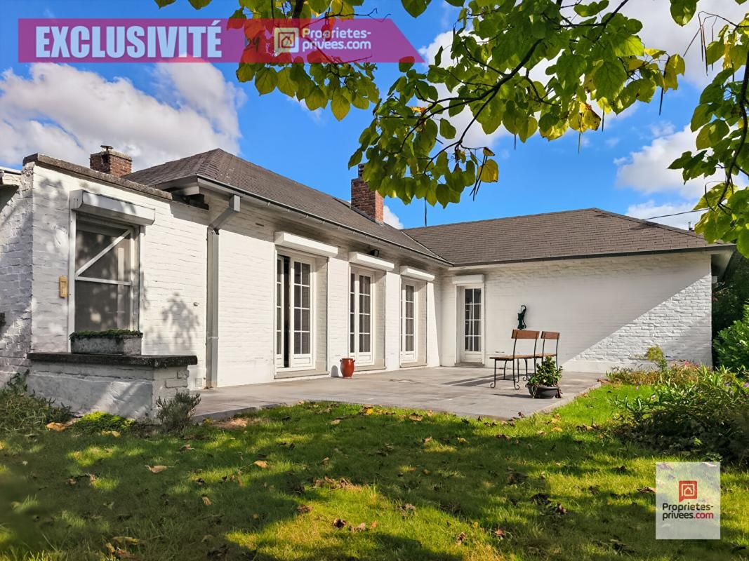 Wattrelos, idéalement situé, plain pied avec 4 chambres, jardin, double garage