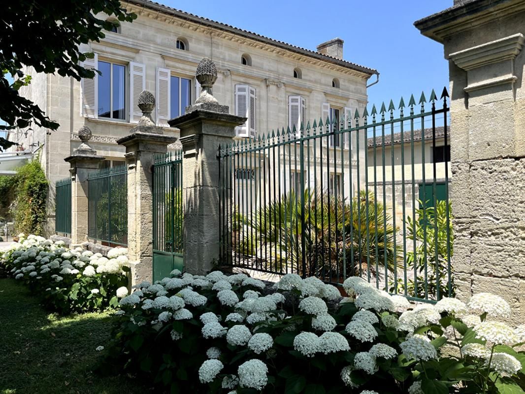Maison Saint Andre De Cubzac 330 m2