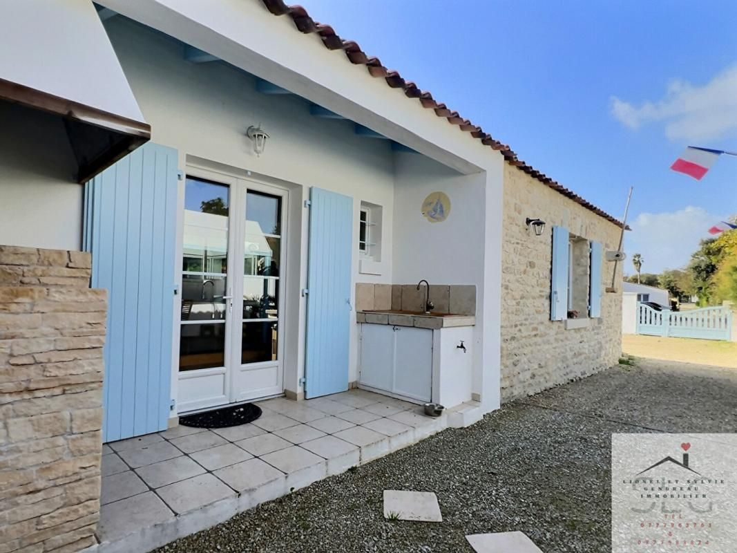 Dept 17 - Île d'Oléron - Saint Georges d'Oléron - Les Sables Vigniers - Maison de Charme 7 pièce(s) 165 m2 - 5 Chambres - Terrain de 677 M2