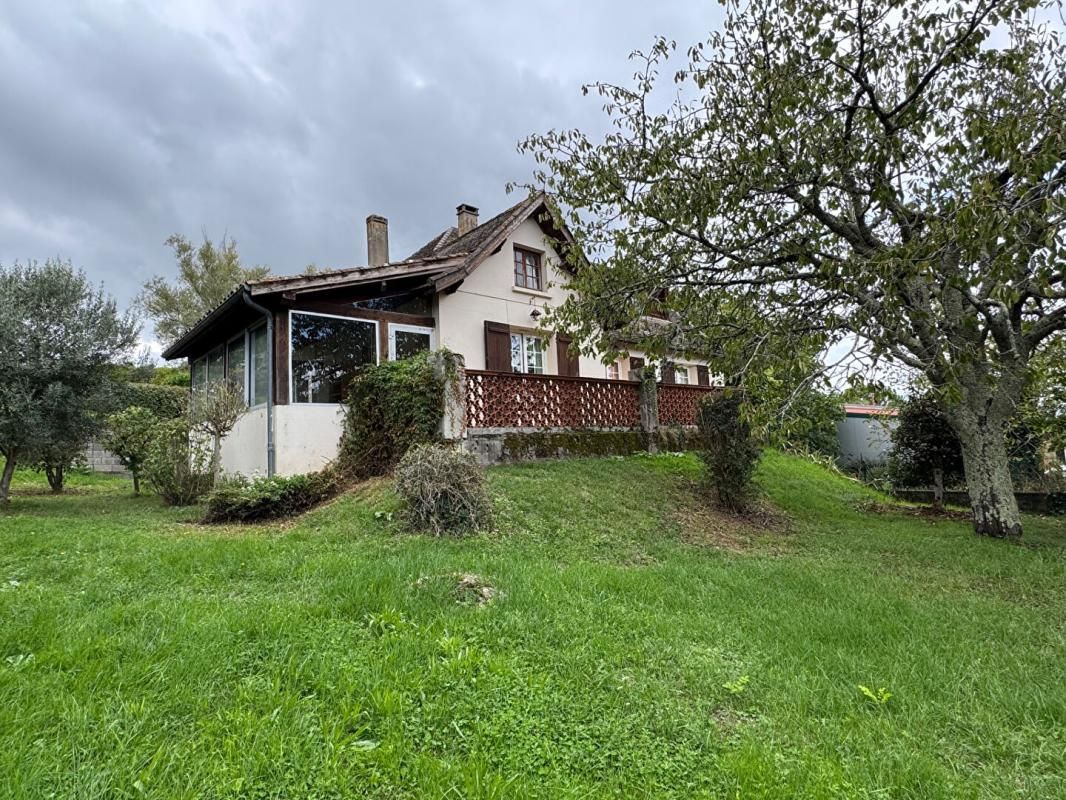 Maison Marmande 5 pièce(s) 110 m2 , 2800m2 de jardin et dépendance