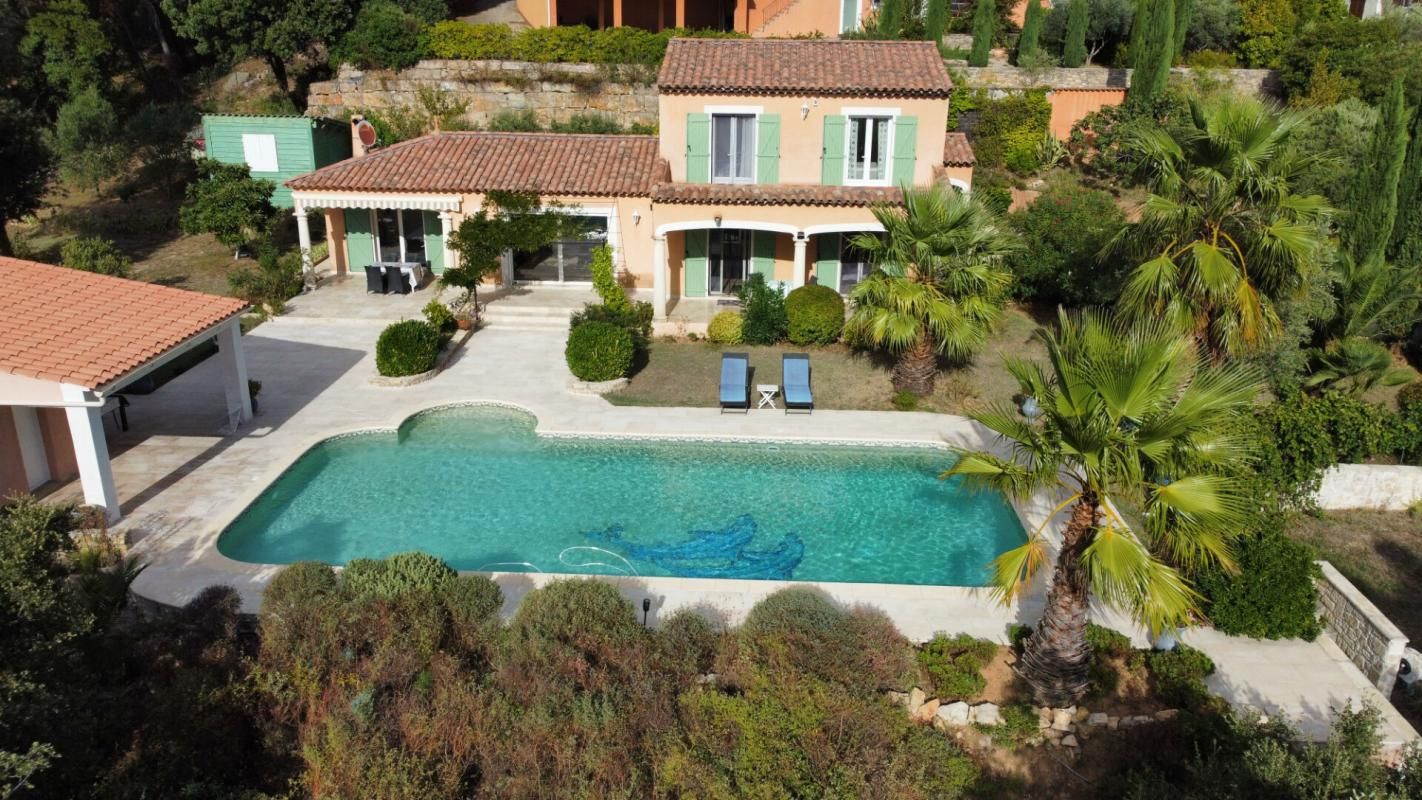 Magnifique villa avec piscine et poolhouse sur un terrain de 2.900 m²