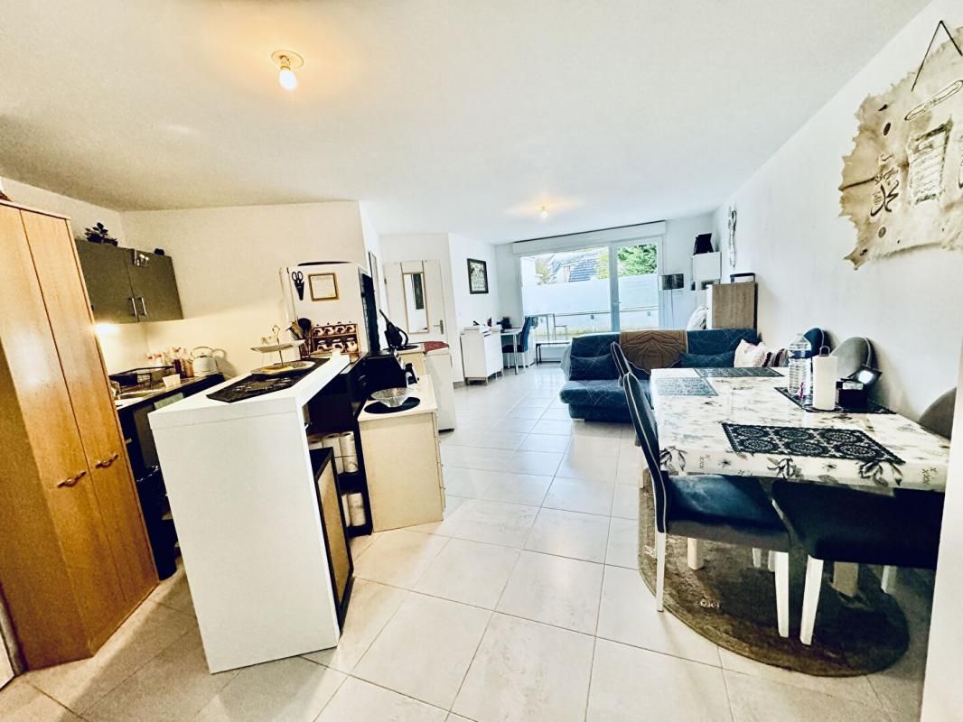 T2 ? 49 m² + terrasse 20 m² + parking