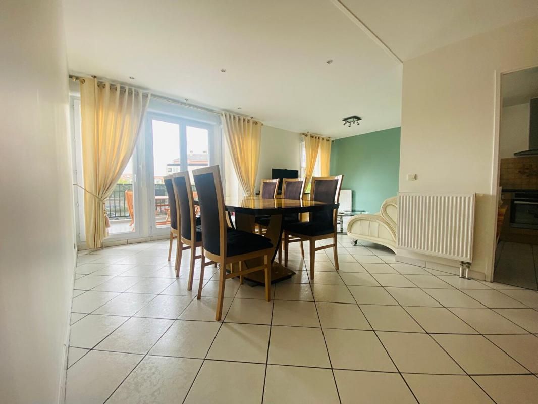 BIEN RARE : Duplex lumineux comme une maison, sans les contraintes !