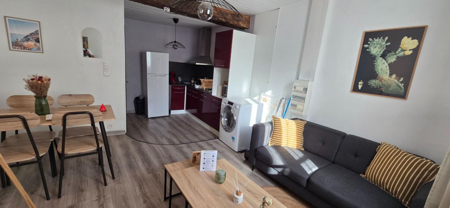 Immeuble avec deux appartements refait centre ville de Bergerac