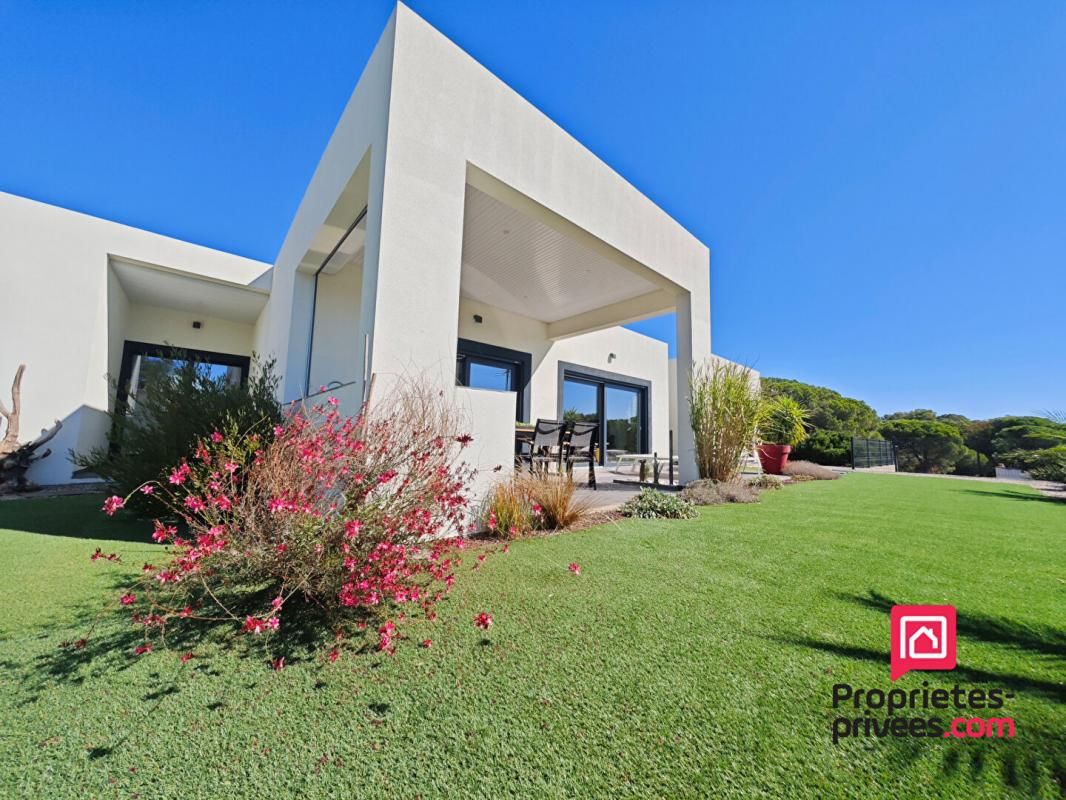 Villa contemporaine 220 m2- 3 appartements possibles!- PIECE INSONORISEE