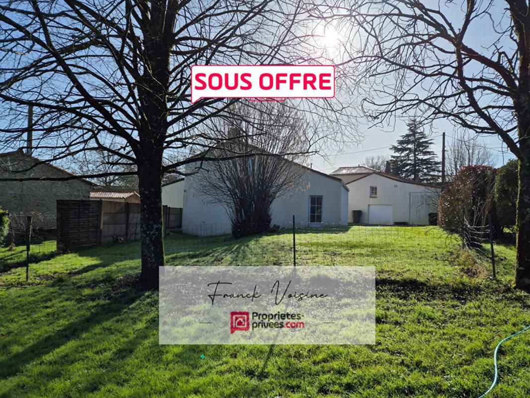 A VENDRE au Boupère, Maison de 111 m2 env avec 4 chambres sur un terrain de 750 m2 env